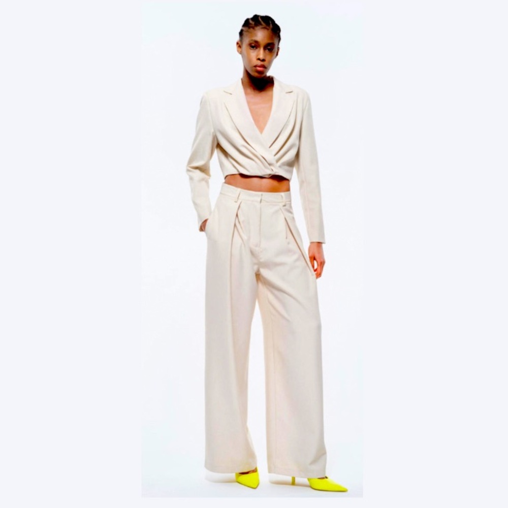 NWT Lumina pleated wide leg trousers